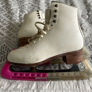 SP Teri Ice Skates